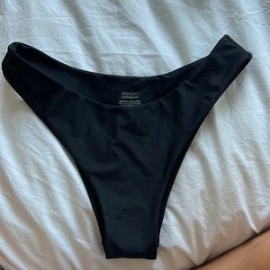 Byron bottom black